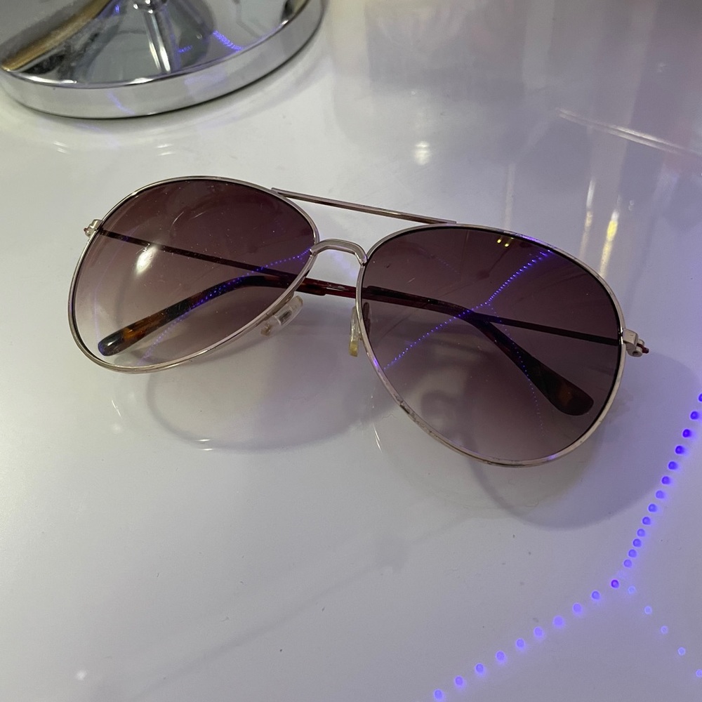 Aviator sunglasses!